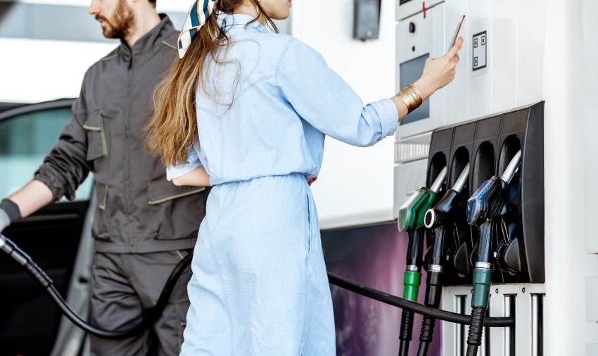 Benefits of Gas Pump Toppers Advertising for Your Business